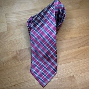 ROOSTER Men’s 100% Silk Tie in Raspberry Royal